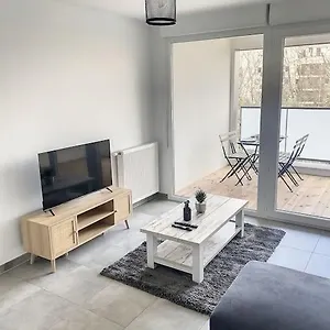 https://capri-sublime-t2-patte-doie-netflix-terrasse.midi-pyreneeshotels.com